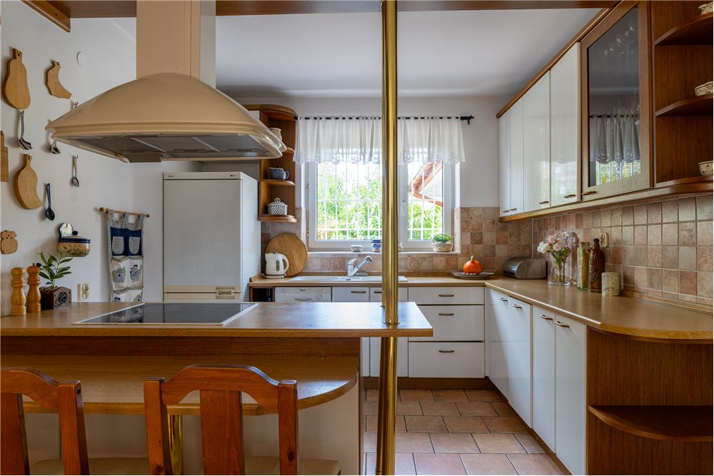 Dom wolnostojący - Sprzedaż - Józefów, Polska - 81 - 810251028-66