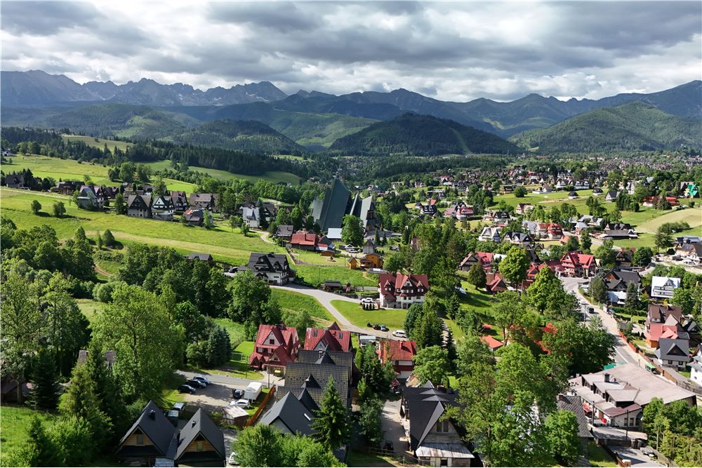 Dom wolnostojący - Sprzedaż - Zakopane, Polska - 88 - 800091040-90