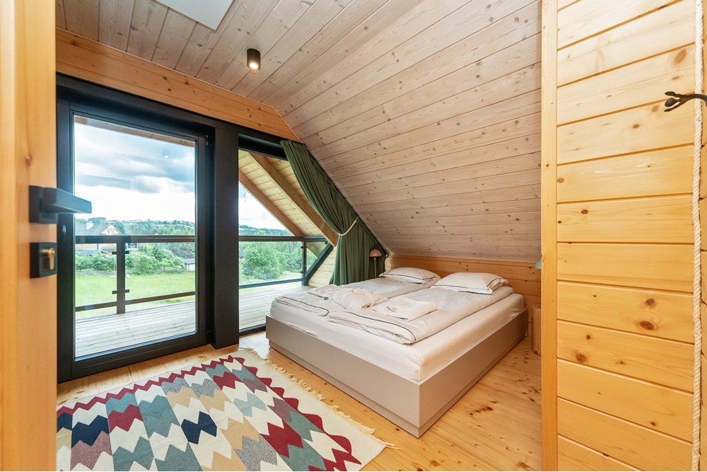 Biznes - Sprzedaż - Istebna, Polska - MIODM_051M.jpg - 800061093-116