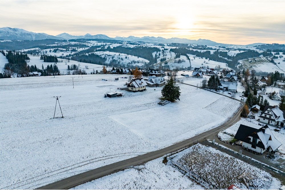 Działka budowlana - Sprzedaż - Czerwienne, Polska - 20251119-DJI_0895-HDR.jpg - 470151051-83