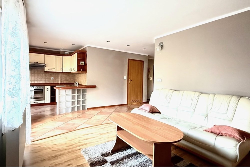 Mieszkanie - Sprzedaż - Bielsko-Biała, Polska - IMG_4464.jpeg - 470131040-414