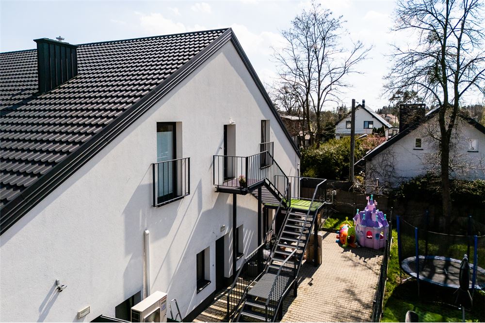 Mieszkanie - Sprzedaż - Wiśniowa Góra, Polska - 1 - 470291004-249