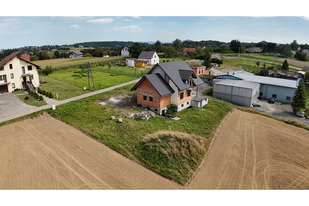 Dom wolnostojący - Sprzedaż - Cieszyn, Polska - DJI_20250828143052_0326_D.JPG - 470131058-371