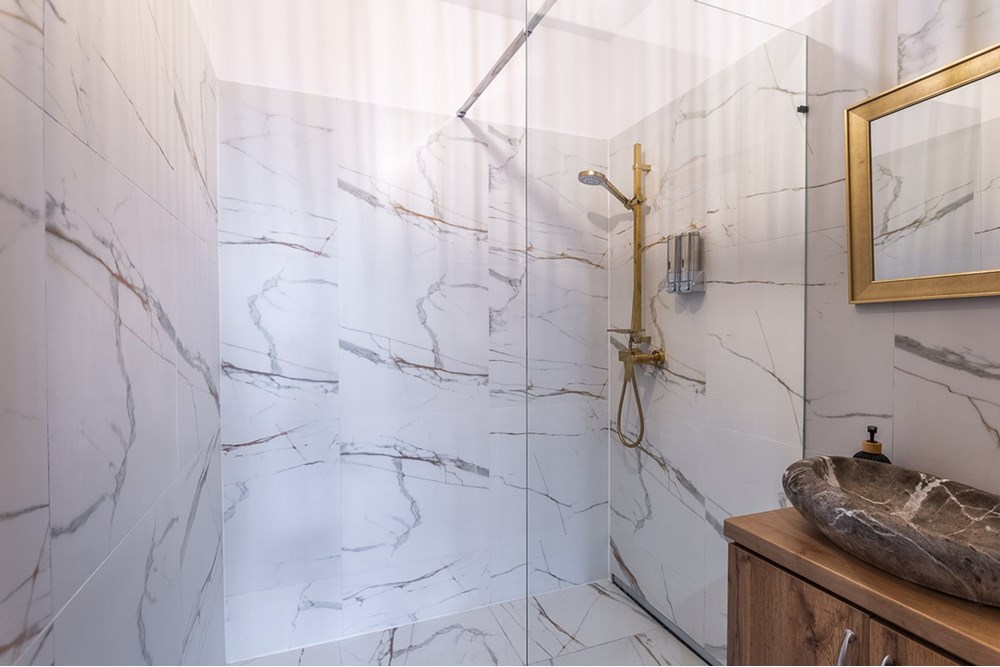 Lokal handlowy/usługowy - Sprzedaż - Łódź, Polska - Lokal-SPA-z-wyposazeniem-na-sprzedaz-Lodz-31.jpg - 470191039-136