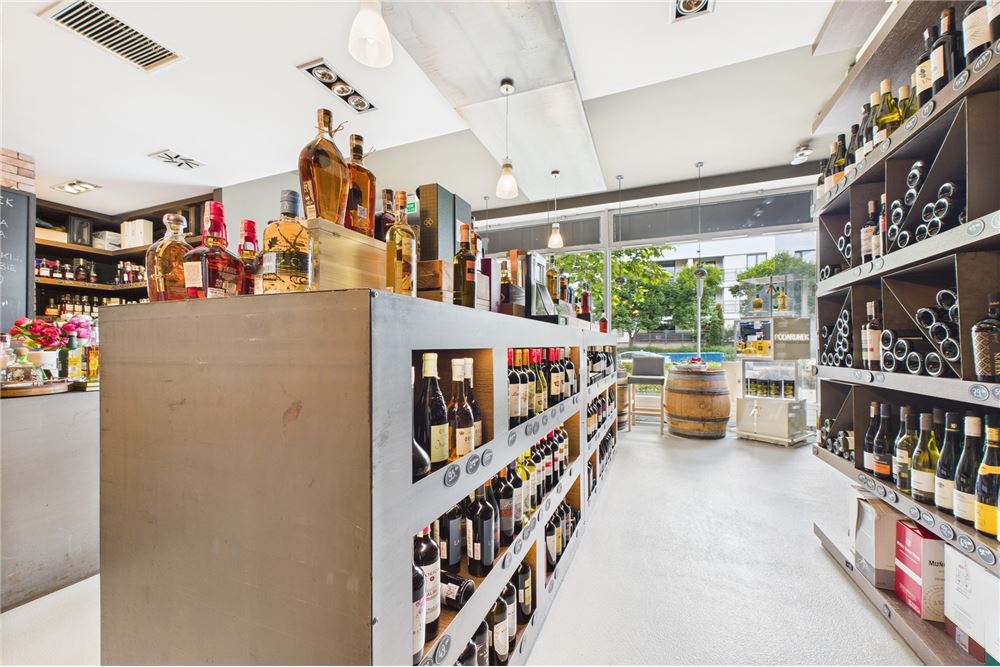 Lokal handlowy/usługowy - Sprzedaż - Warszawa, Polska - 5 - 810051040-249