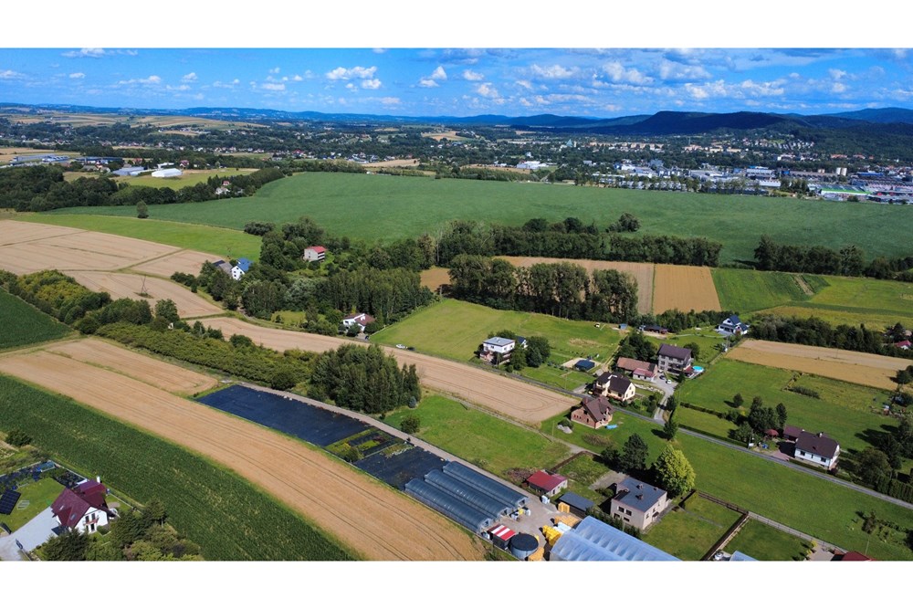 Działka budowlana - Sprzedaż - Andrychów, Polska - dji_fly_20250723_155842_218_1753279198726_photo_optimized.JPG - 800061130-23