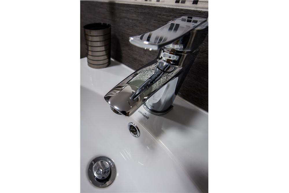 Nieruchomość inwestycyjna - Sprzedaż - Korbielów, Polska - 154 - 800061076-395