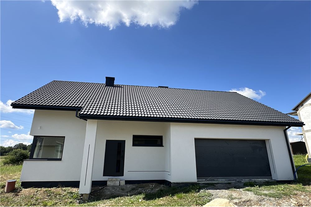 Dom wolnostojący - Sprzedaż - Międzyrzecze Górne, Polska - 34 - 800061103-172