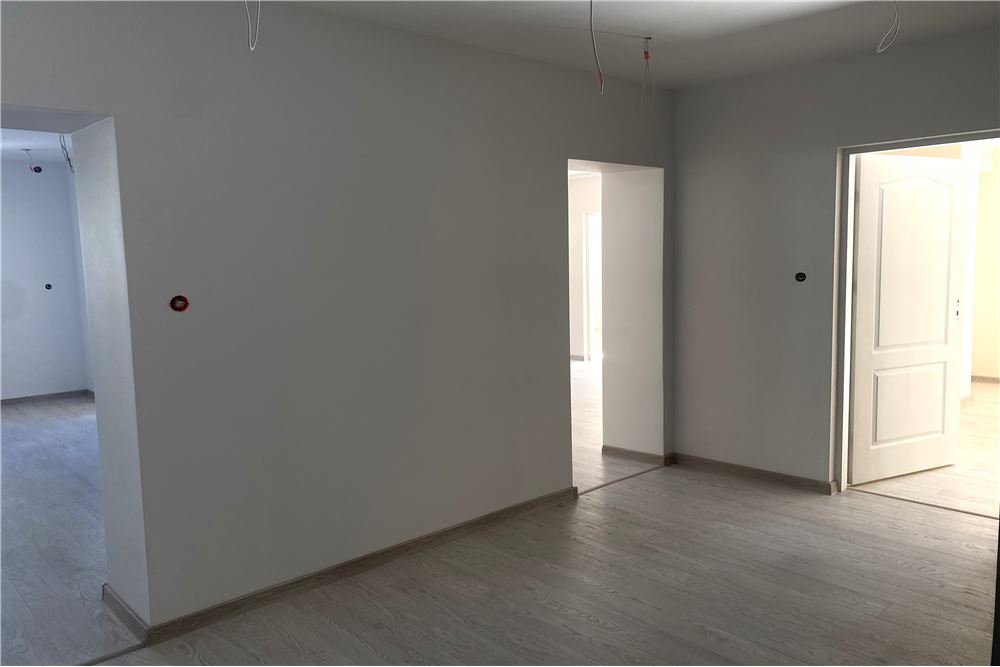 Nieruchomość inwestycyjna - Wynajem - Skoczów, Polska - 6 - 800061028-538