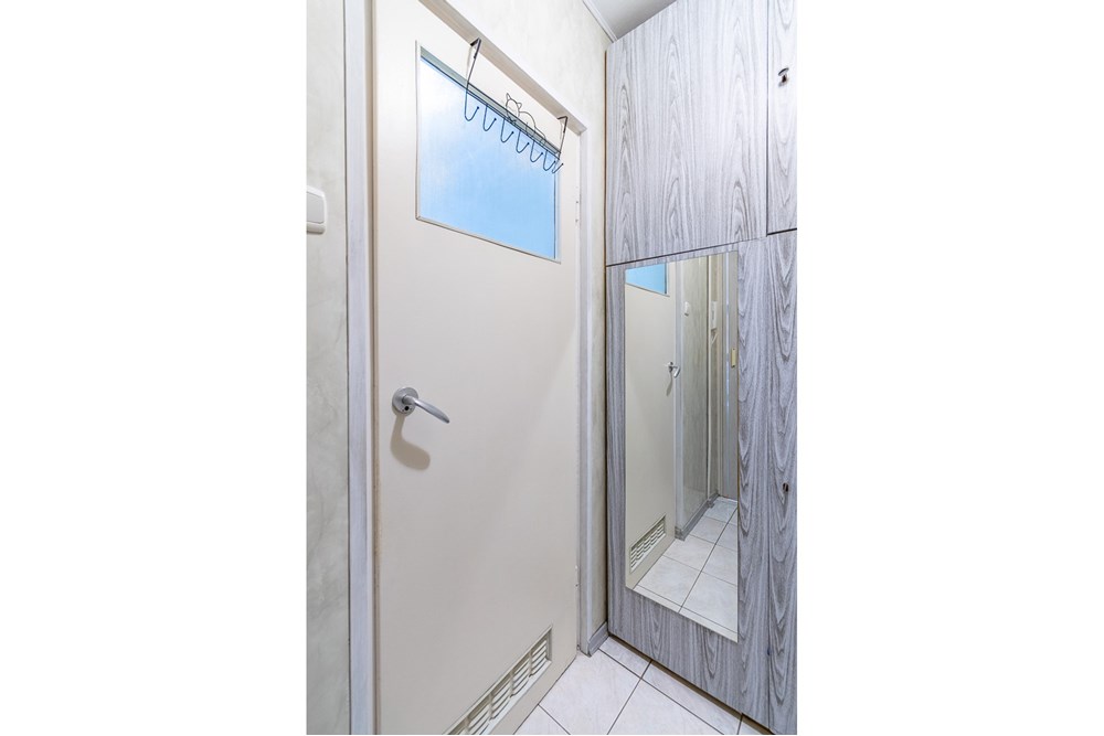 Mieszkanie - Sprzedaż - Łódź, Polska - Mieszkanie-na-sprzedaz-Lodz-5.jpg - 470191045-184