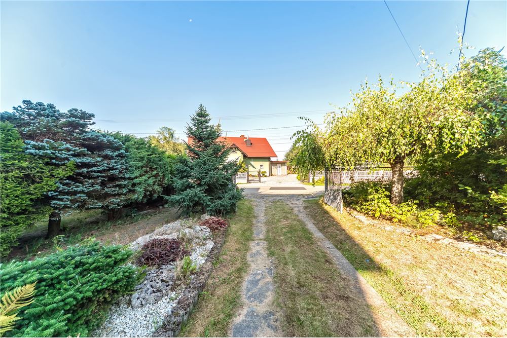 Dom wolnostojący - Sprzedaż - Kaniów, Polska - 67 - 800061076-425