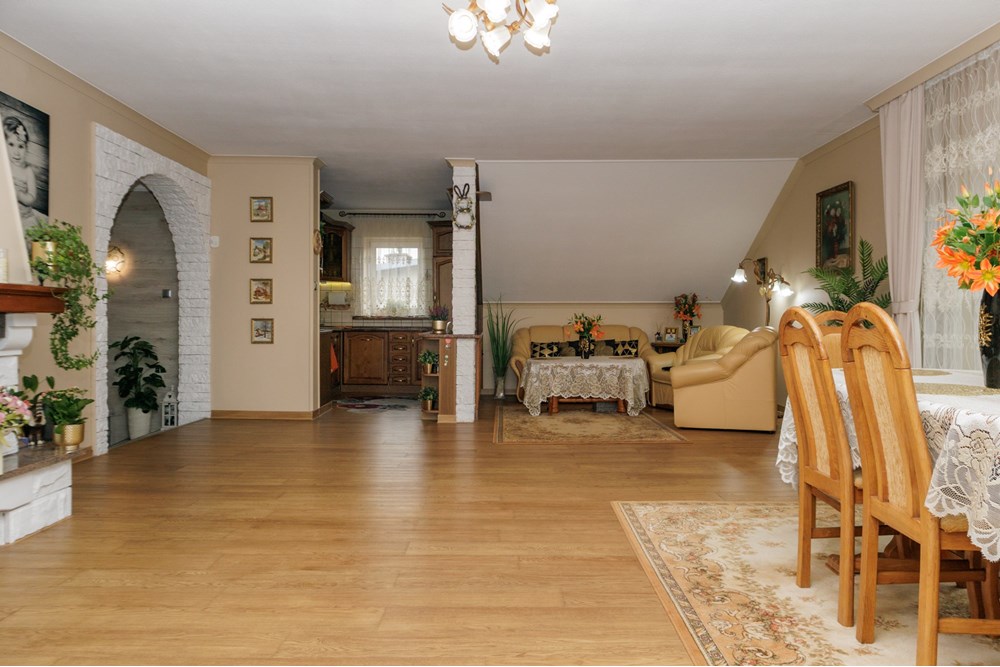 Budynek - Sprzedaż - Czechowice-Dziedzice, Polska - IMG_1370.jpg - 800061103-190