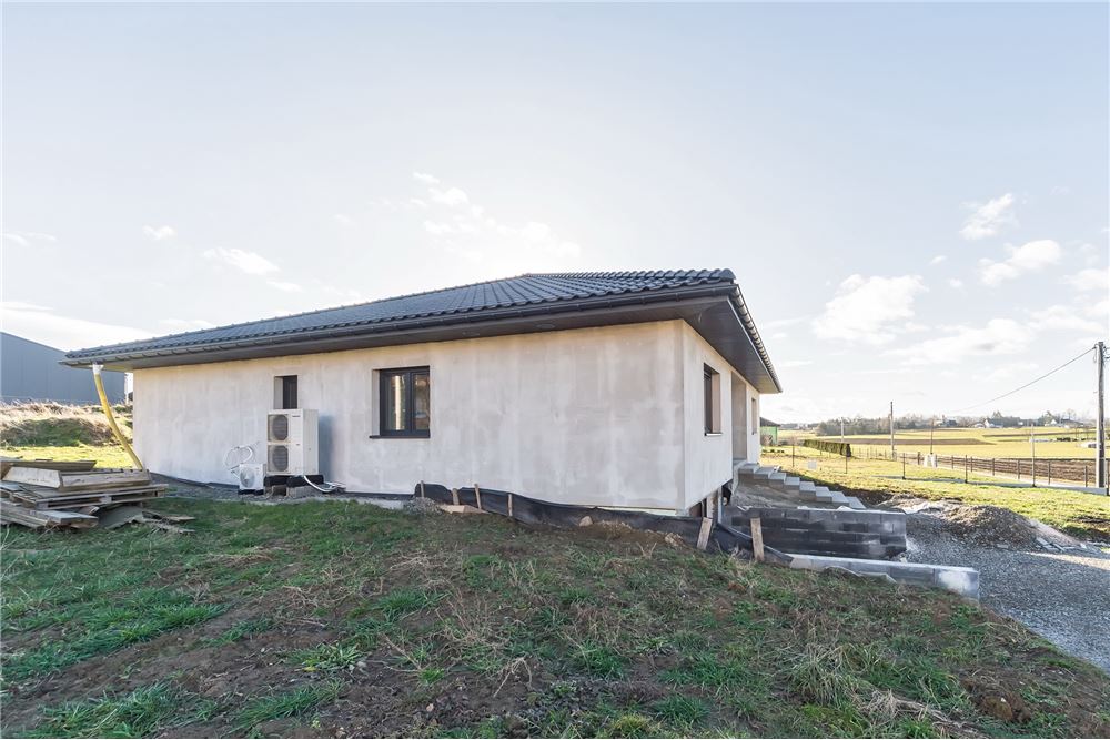 Dom wolnostojący - Sprzedaż - Dębowiec, Polska - 45 - 800061076-445