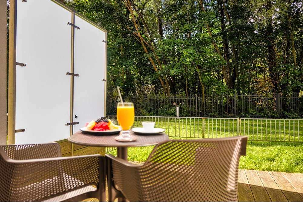 Apartament hotelowy z obsługą - Sprzedaż - Kołobrzeg, Polska - 09ogrod2.jpeg - 790221001-8