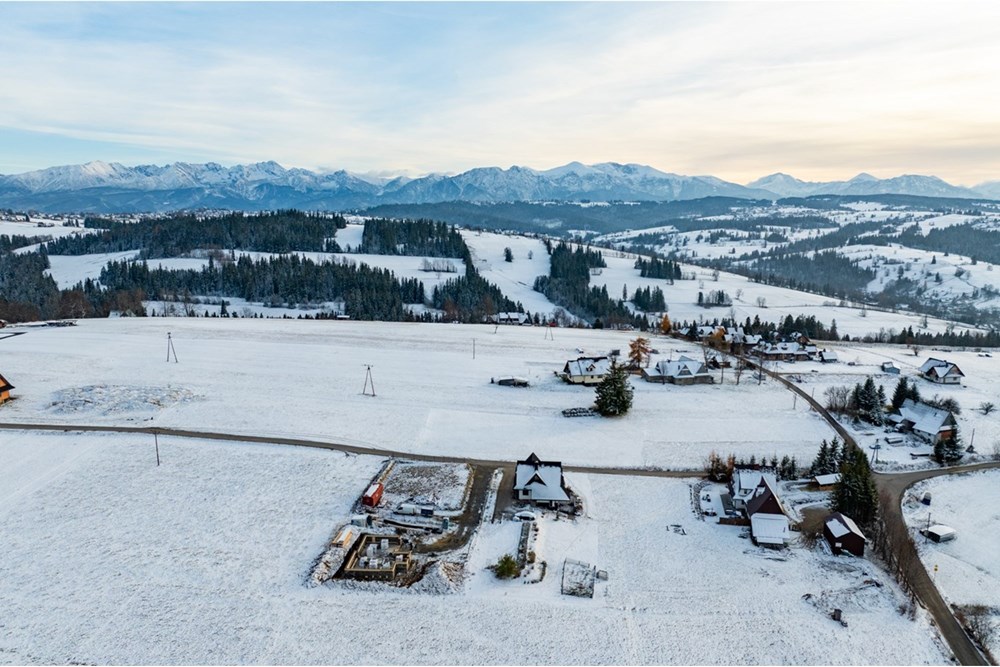 Działka budowlana - Sprzedaż - Czerwienne, Polska - 20251119-DJI_0849-HDR.jpg - 470151051-83