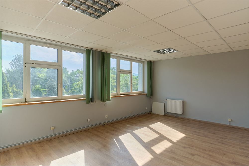 Nieruchomość przemysłowa - Sprzedaż - Bielsko-Biała, Polska - 39 - 800061016-1292