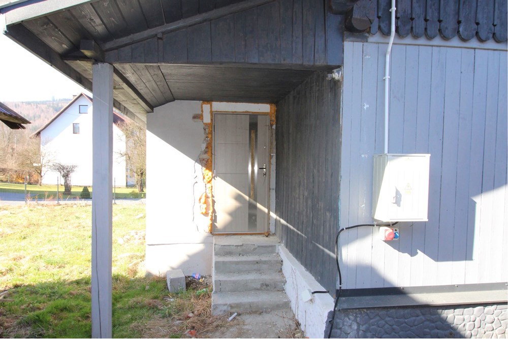 Dom wolnostojący - Sprzedaż - Ujsoły, Polska - IMG_0087.JPG - 800061130-15