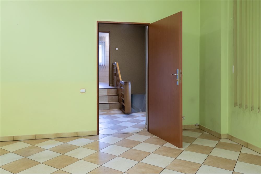 Nieruchomość inwestycyjna - Sprzedaż - Siemianowice Śląskie, Polska - 48 - 800061016-1264