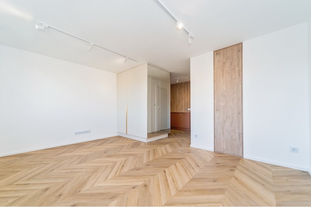 Kawalerka - Wynajem - Bielsko-Biała, Polska - 2.jpg - 800061057-198