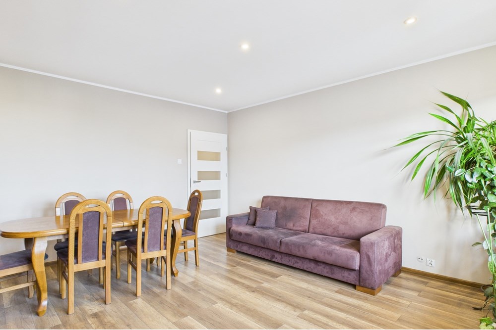 Mieszkanie - Sprzedaż - Kutno, Polska - CAM03517G0-PR0044-STILL010.jpg - 470291005-31