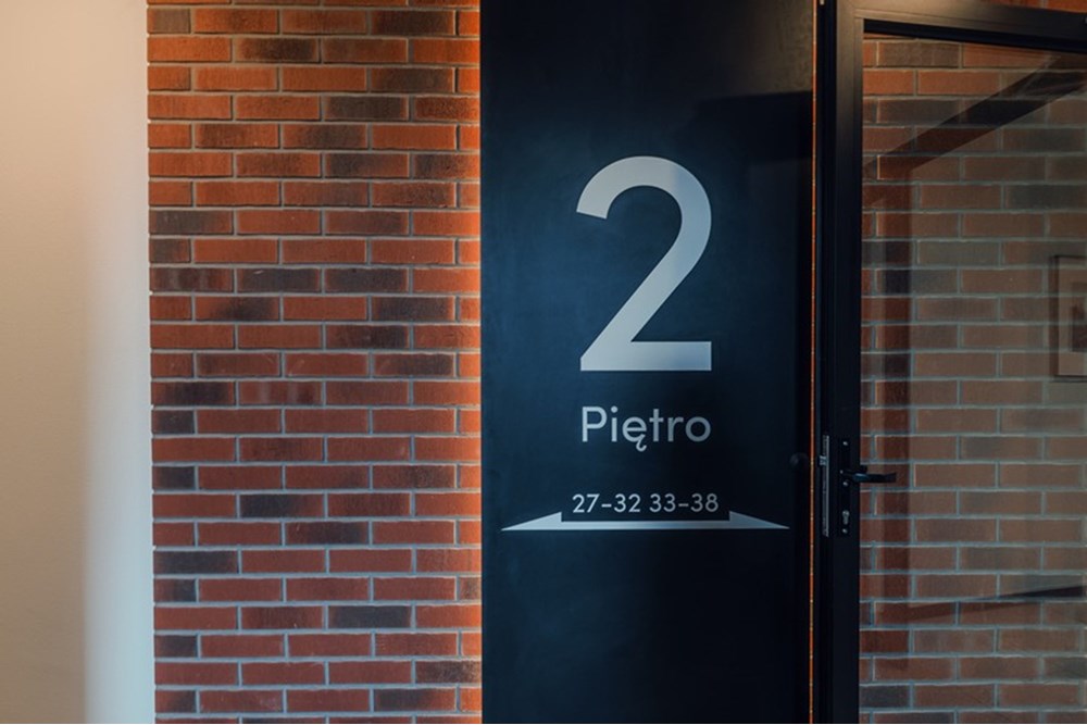 Mieszkanie - Sprzedaż - Bielsko-Biała, Polska - 4.jpg - 470131026-161