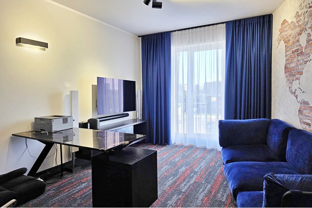 Mieszkanie - Sprzedaż - Kraków, Polska - 1.jpg - 800061016-1285