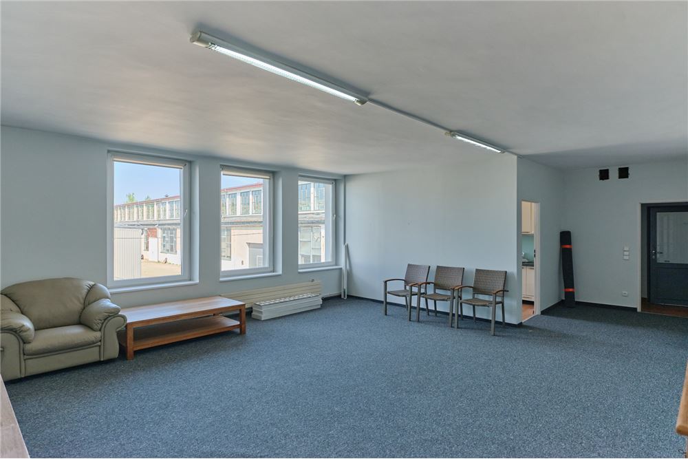 Nieruchomość przemysłowa - Sprzedaż - Bielsko-Biała, Polska - 29 - 800061016-1292