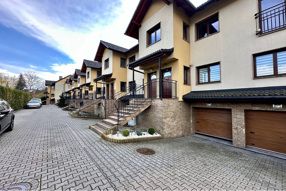 Mieszkanie dwupoziomowe - Sprzedaż - Bielsko-Biała, Polska - IMG_0548.jpeg - 800061098-188