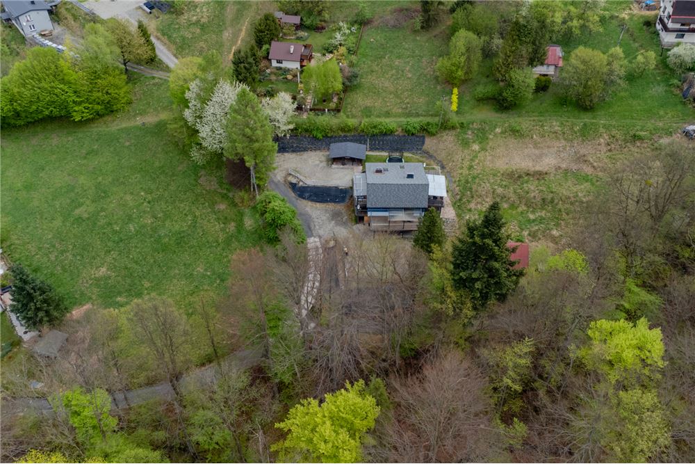 Nieruchomość inwestycyjna - Sprzedaż - Ustroń, Polska - 64 - 800061103-183