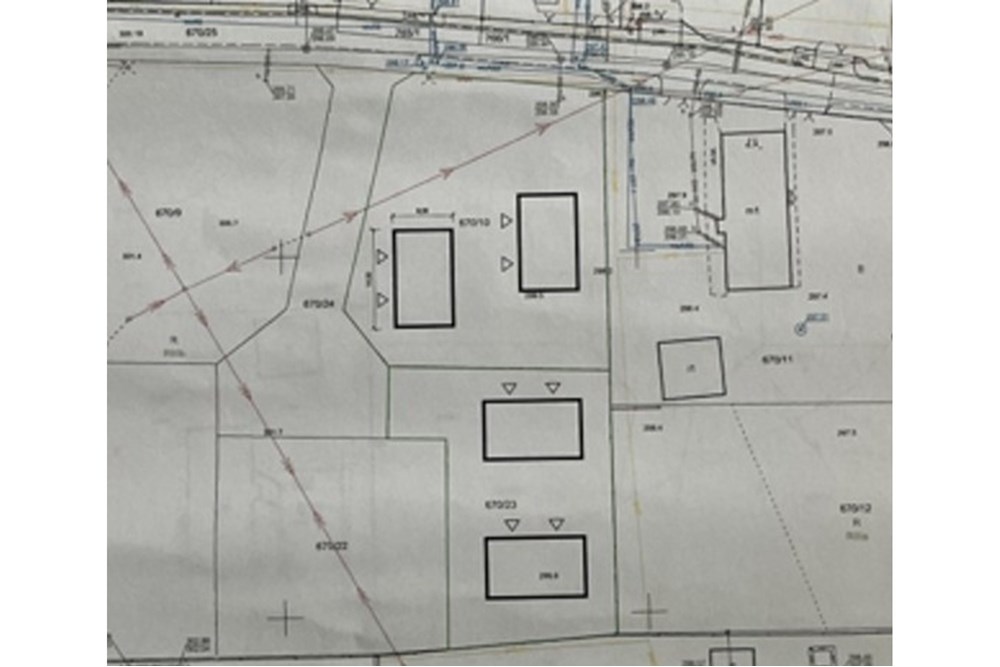 Działka budowlana - Sprzedaż - Bielsko-Biała, Polska - Zrzut ekranu 2025-10-18 070118.jpg - 800061103-191