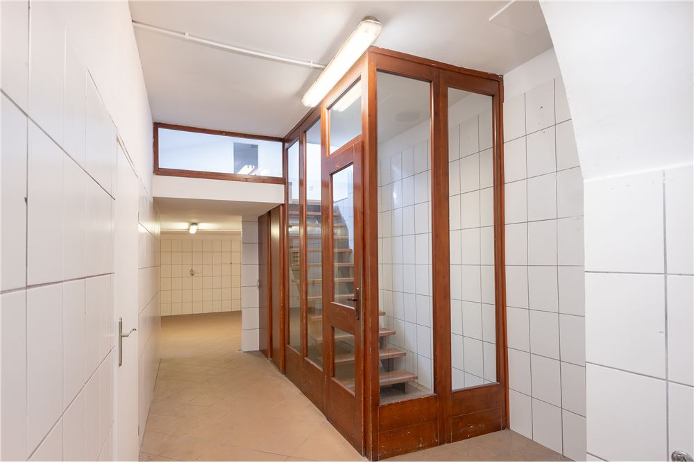 Lokal handlowy/usługowy - Sprzedaż - Kraków, Polska - 12 - 800241010-102