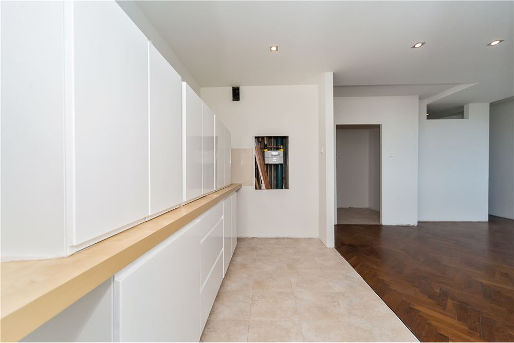 Mieszkanie - Sprzedaż - Bielsko-Biała, Polska - 11 - 800061100-88