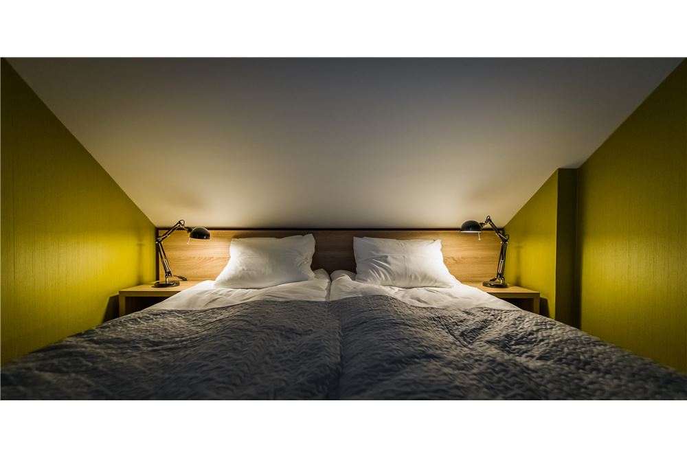 Nieruchomość inwestycyjna - Sprzedaż - Korbielów, Polska - 102 - 800061076-395