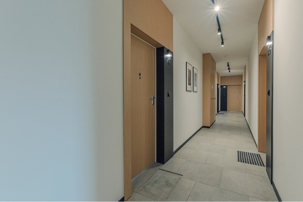 Mieszkanie - Sprzedaż - Bielsko-Biała, Polska - 2.JPG - 470131026-157