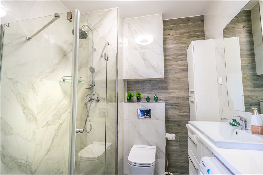 Mieszkanie - Sprzedaż - Kraków, Polska - 9 - 800241005-210