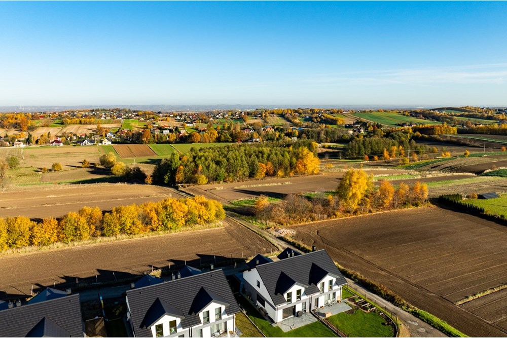 Działka budowlana - Sprzedaż - Trąbki, Polska - 20251031-DJI_0986-HDR.jpg - 800241005-219