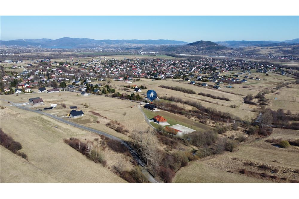 Dom wolnostojący - Sprzedaż - Radziechowy, Polska - 75 - 800061039-513