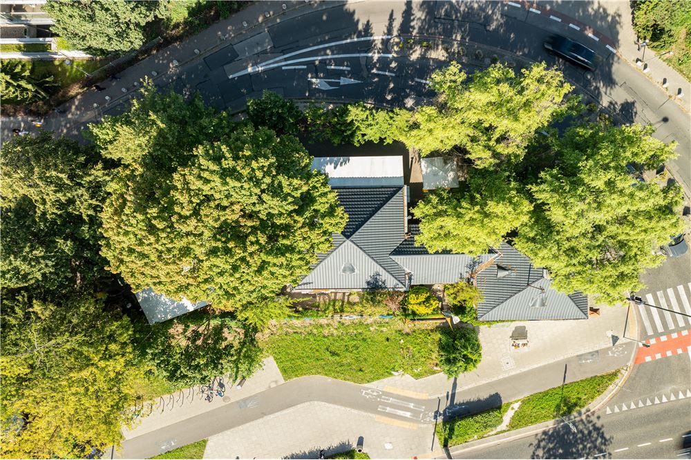 บ้านที่กั้นเป็นสองส่วน - การลงทุน - Warszawa, Polska - PL - 12 - 810251057-21