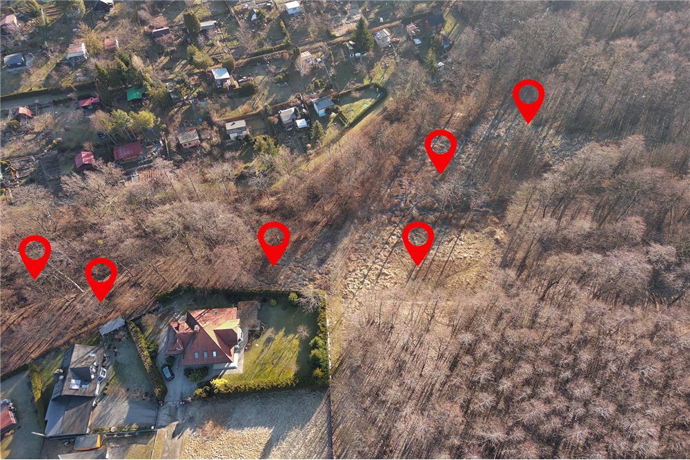 Działka budowlana - Sprzedaż - Bielsko-Biała, Polska - 83 - 800061076-406
