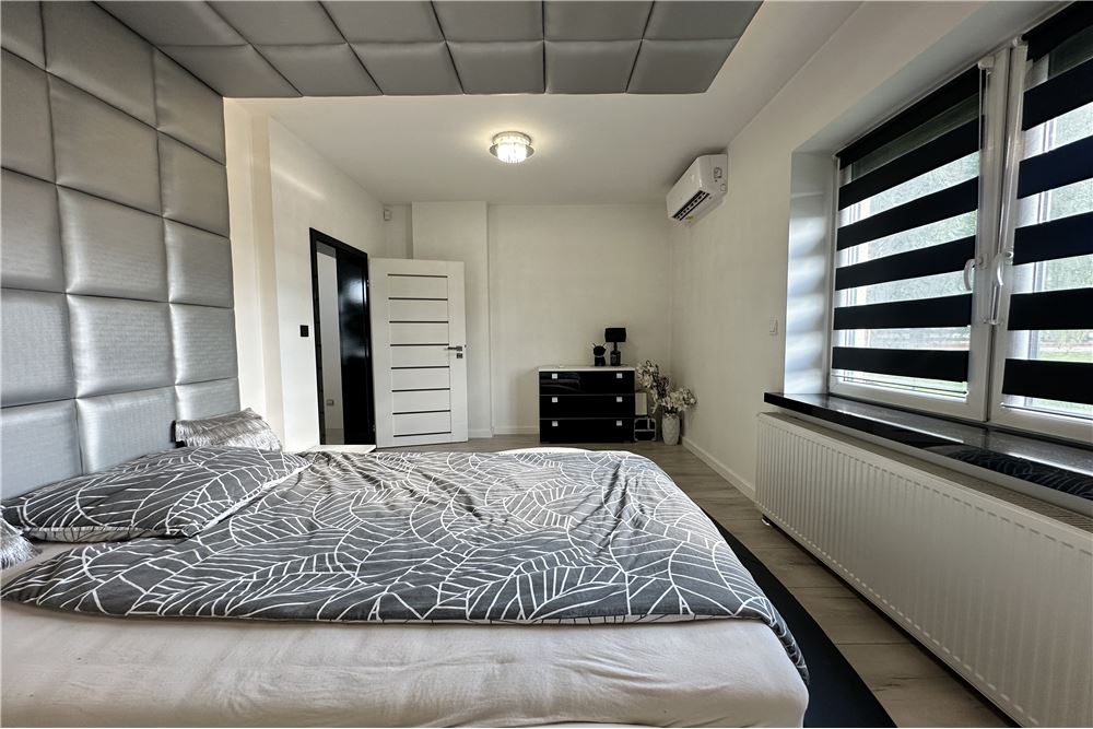 Mieszkanie - Sprzedaż - Bielsko-Biała, Polska - 37 - 800061098-166