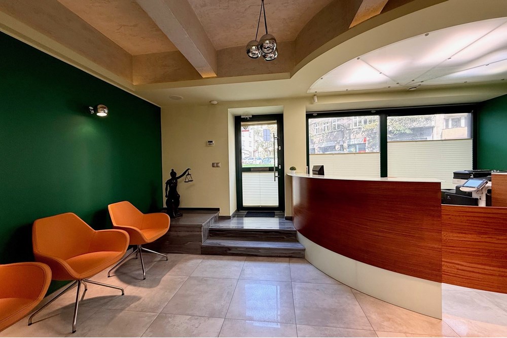 Lokal handlowy/usługowy - Wynajem - Bielsko-Biała, Polska - 5.jpeg - 470131040-438