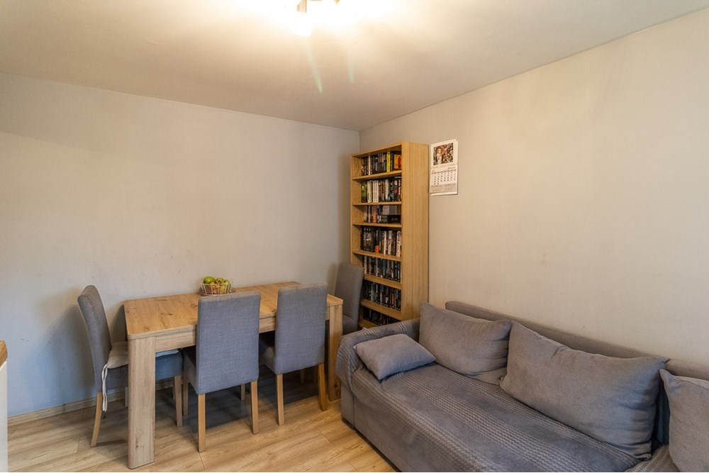 Mieszkanie - Sprzedaż - Łódź, Polska - 4_Mieszkanie-na-sprzedaz-Lodz-Baluty-6.jpg - 470191057-39