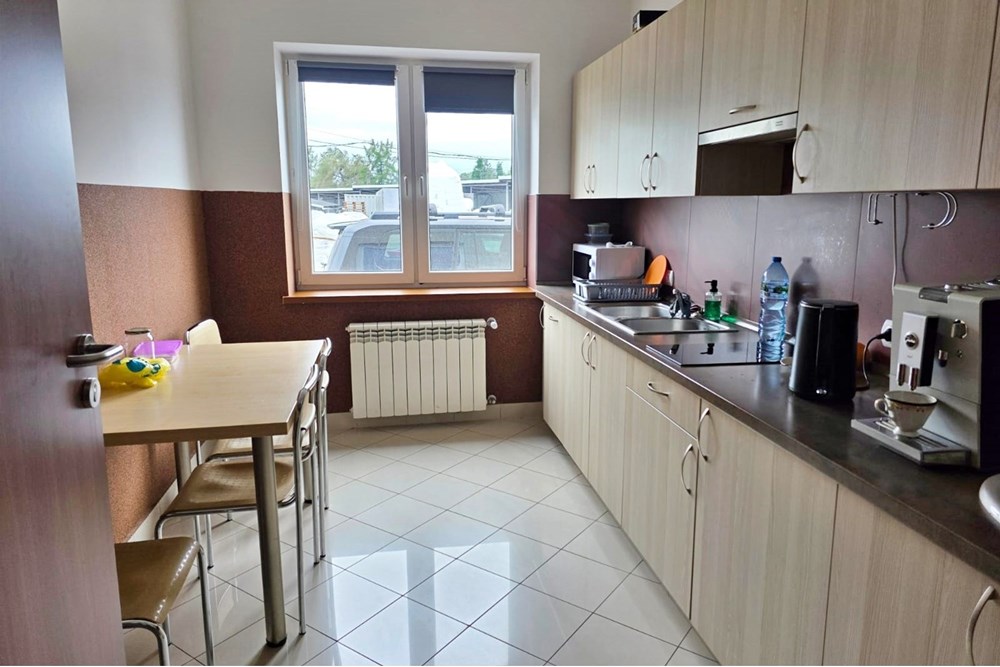 Lokal handlowy/usługowy - Wynajem - Bielsko-Biała, Polska - 22.jpg - 800061016-1295