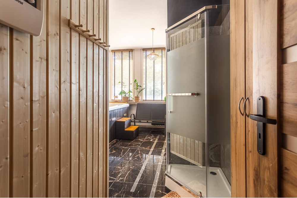 Lokal handlowy/usługowy - Sprzedaż - Łódź, Polska - Lokal-SPA-z-wyposazeniem-na-sprzedaz-Lodz-6.jpg - 470191039-136