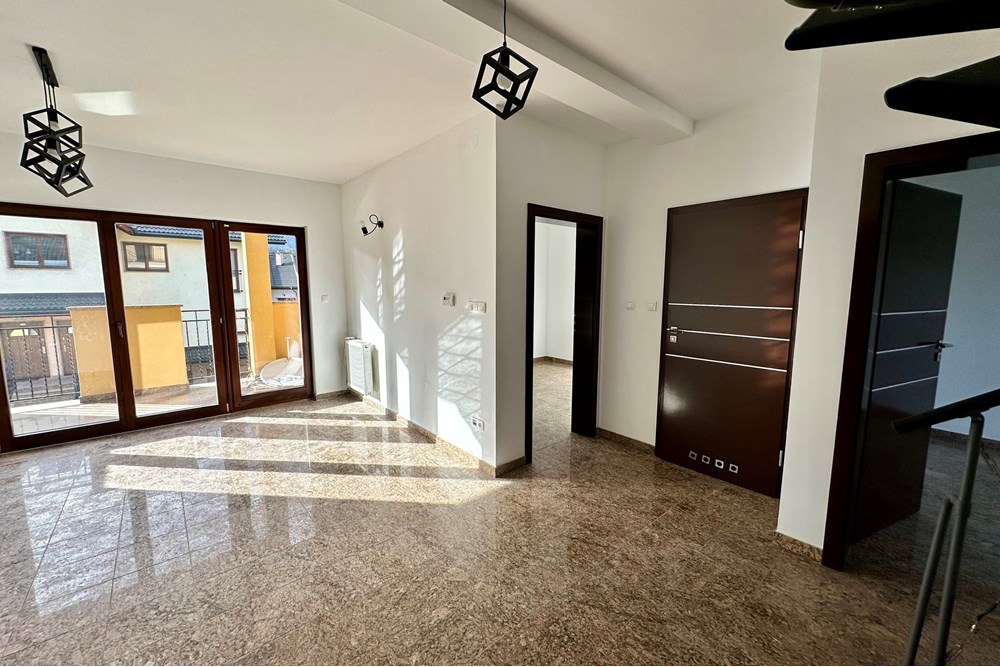 Mieszkanie dwupoziomowe - Sprzedaż - Bielsko-Biała, Polska - IMG_0524.jpeg - 800061098-182