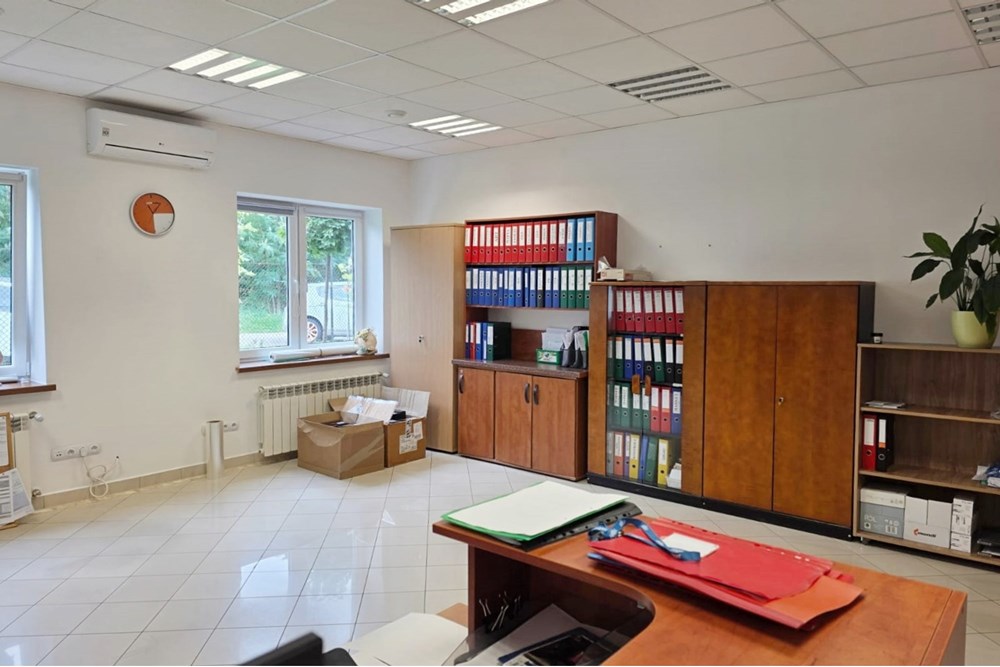 Lokal handlowy/usługowy - Wynajem - Bielsko-Biała, Polska - 10.jpg - 800061016-1295