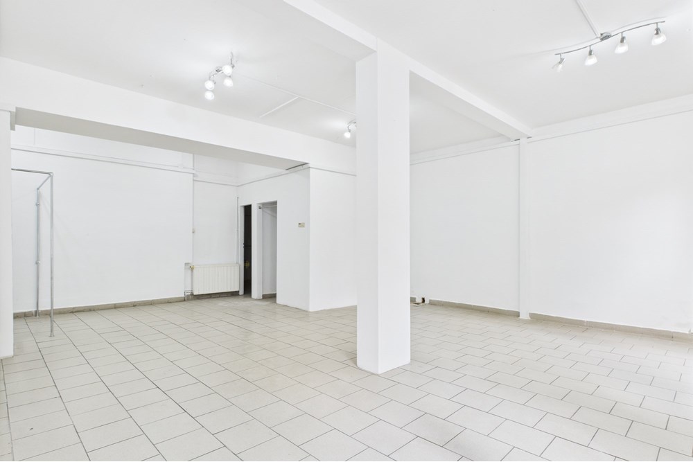 Biznes - Sprzedaż - Kutno, Polska - CAM03517G0-PR0040-STILL004.jpg - 470291005-24