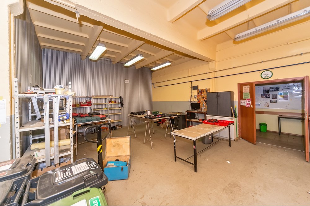 Nieruchomość przemysłowa - Sprzedaż - Bielsko-Biała, Polska - ZIBI_016D.jpg - 800061127-28