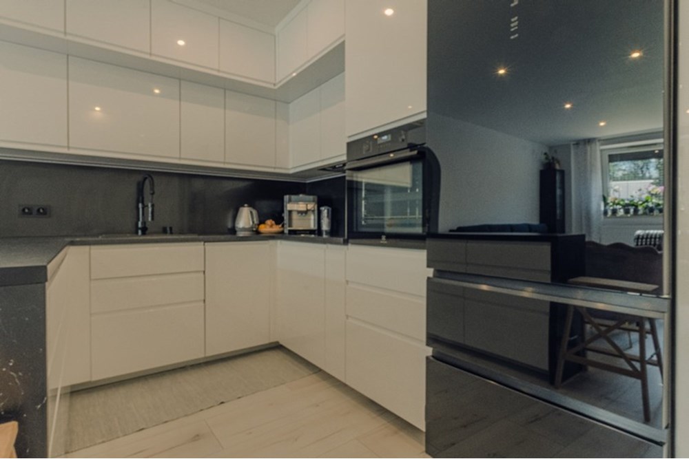 Mieszkanie na parterze - Sprzedaż - Bielsko-Biała, Polska - 5.JPG - 470131106-28