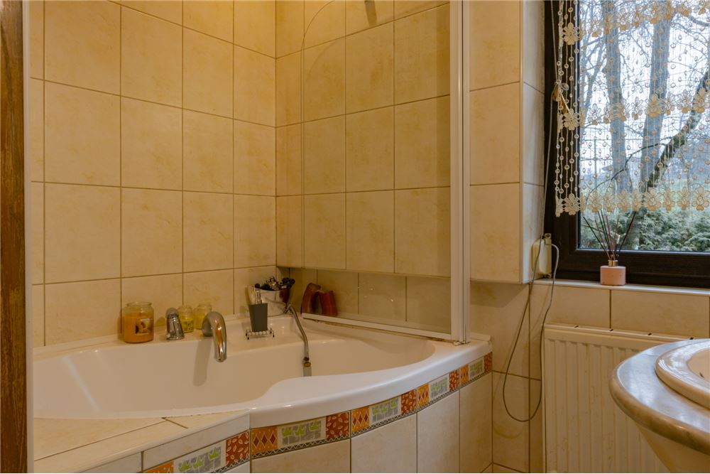 Dom jednorodzinny - Sprzedaż - Bielsko-Biała, Polska - 5 - 800061028-474